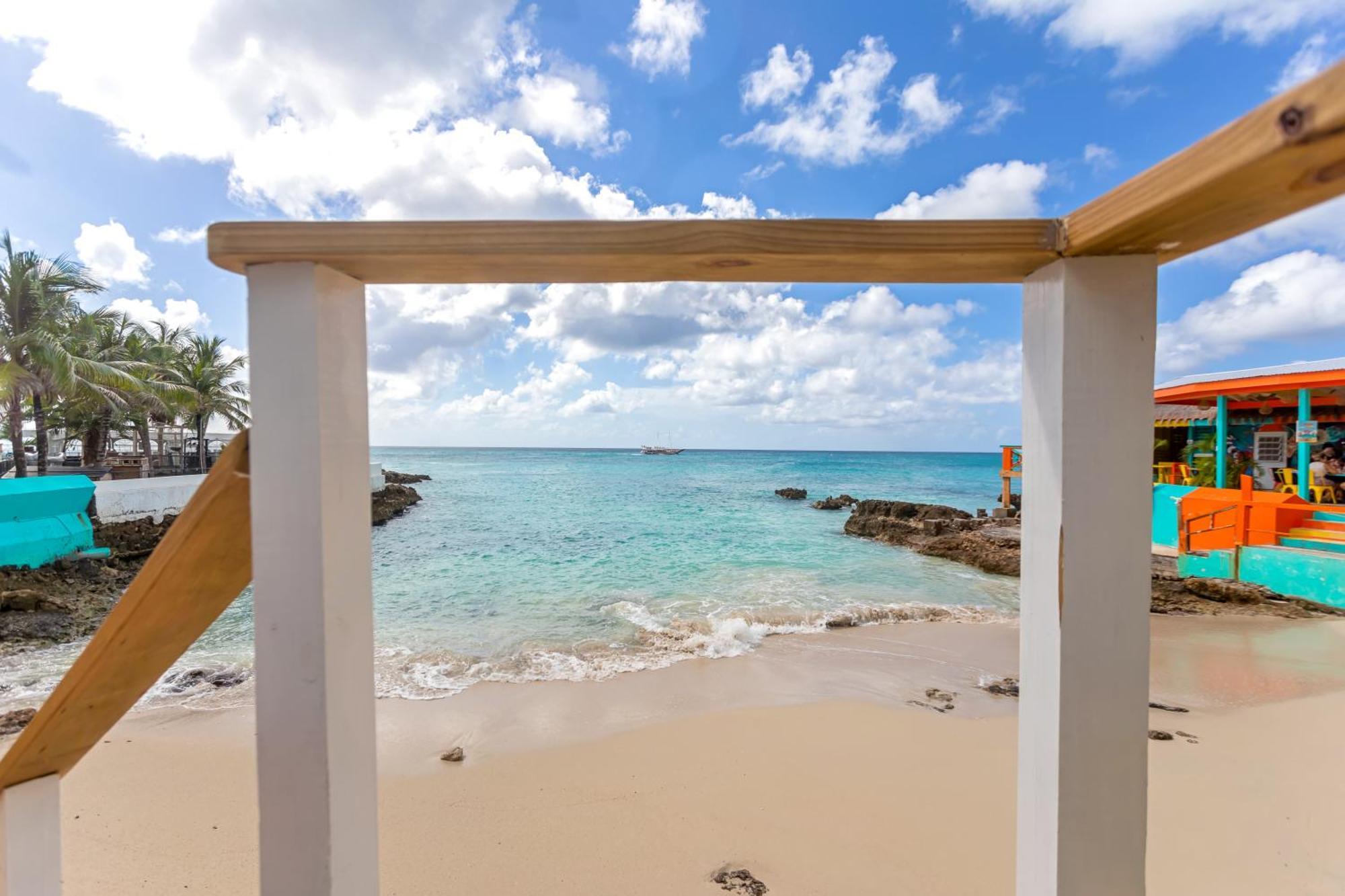 Maho Beach House - Grand Studio - Oceanview Suite Esterno foto